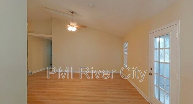 Photo - 502 Tidal Wave Ln