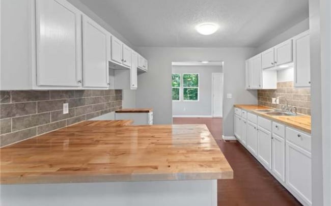 Photo - 2807 Quincy Ave