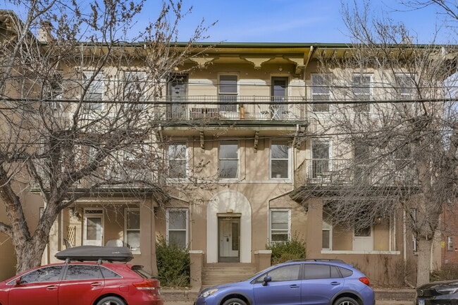 Building Photo - Spacious Two Bedroom in Cap Hill Unit 14
