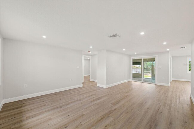 Photo - 6617 Harbor Dr House