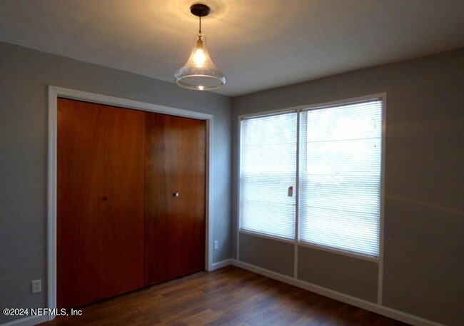 Photo - 2960 Remington St