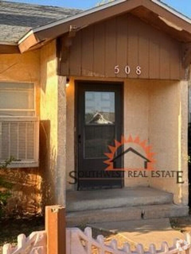 Building Photo - Spacious 2 bedrooms 1 bath duplex Rental