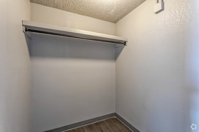 Deluxe Studio - 380 SF - Closet