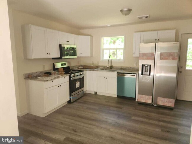 Photo - 175 Delaware Ave