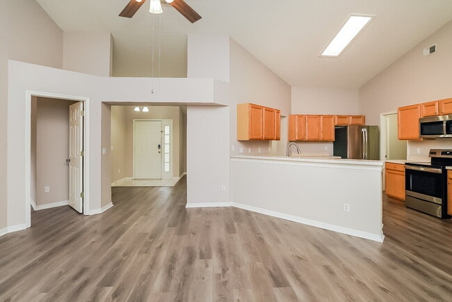 Photo - 1870 Smoketree Cir