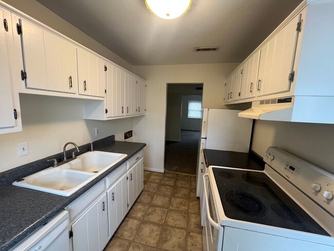 Photo - 934 Maryland Ave