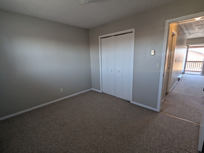 Photo - 902 N Logan St