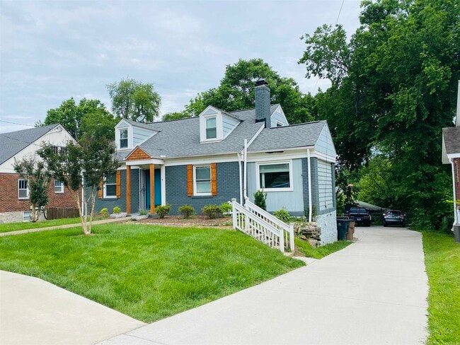 Casa principal - 1305 Stratford Ave Unidad B
