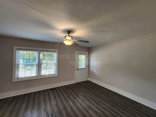 Photo - 2663 Blount St