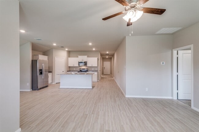 Photo - 16408 Severn Ln