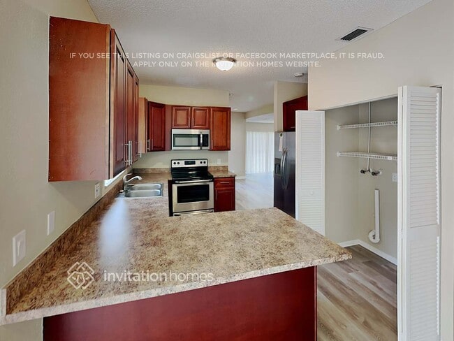 Photo - 8041 Buttonwood Cir
