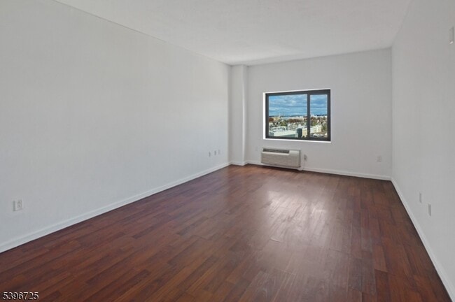 Photo - 1 Carriage City Plz Unit 1203