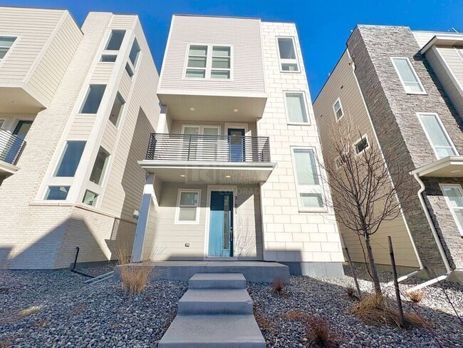 Building Photo - 21005 E Quincy Dr