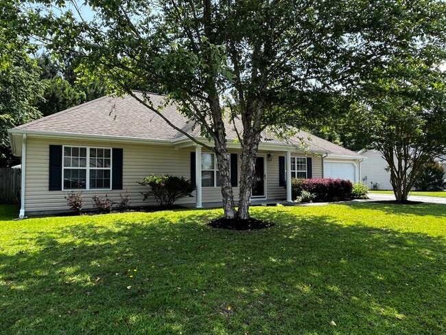 Building Photo - Home in New Bern's Arcadia Village neighborhood