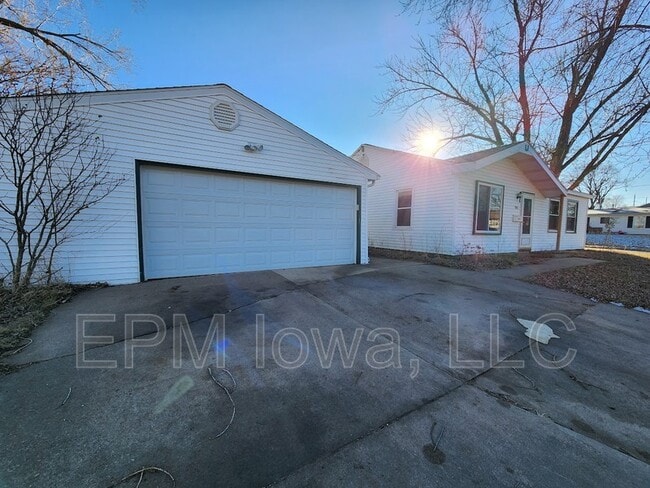 Photo - 795 S 6th St