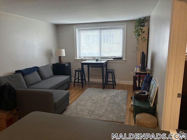 Building Photo - 134 Summer St Rental