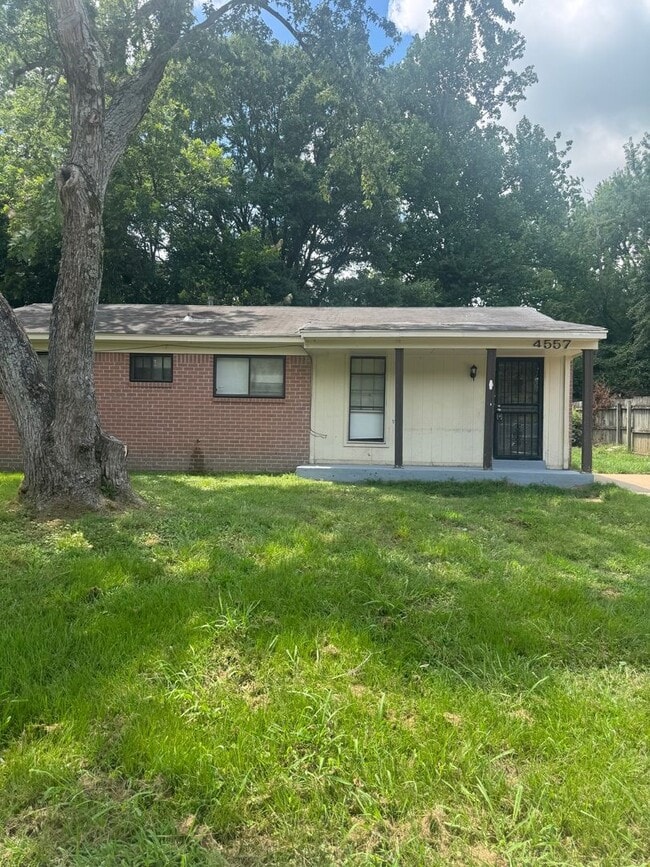 Photo - 4557 Spring Valley Dr
