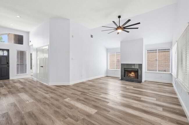 Photo - 7815 Royan Dr