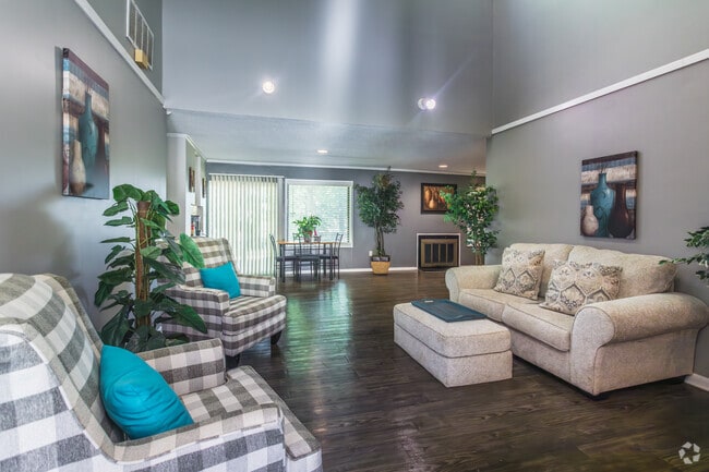 Leasing Center