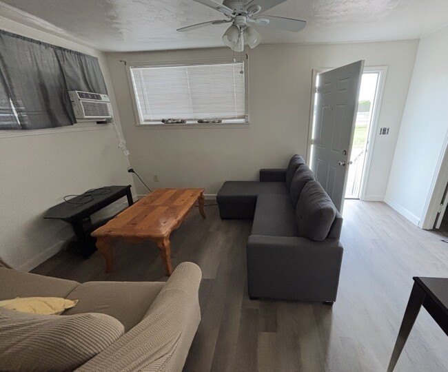 Photo - 928 Main St Unit 922