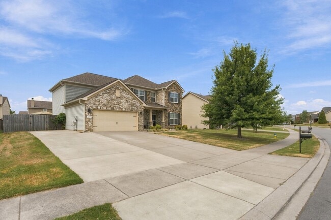 132 Slaters Dr