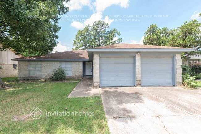 Building Photo - 15911 Timber Valley Dr Rental