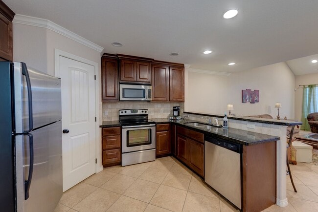 Photo - August Pre-Lease!! Beautiful 5 Bedroom Dup...