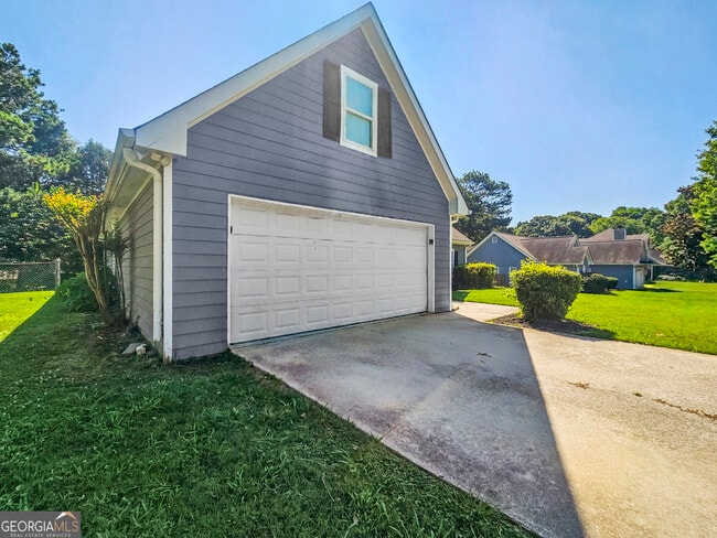 768 Wilkes Dr