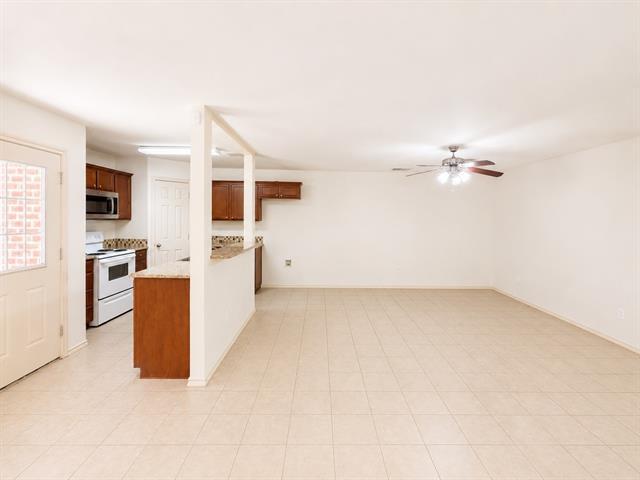 Photo - 907 Parkplace Ridge