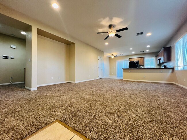 Photo - Beautiful 3-Bedroom Single Story Home in N...