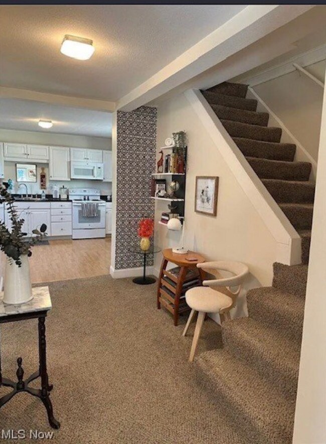 Photo - 421 Williams St Unit B