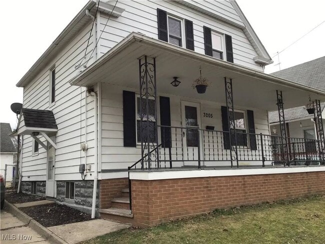 Building Photo - 3 BD / 2 BA House for Rent- Cleveland