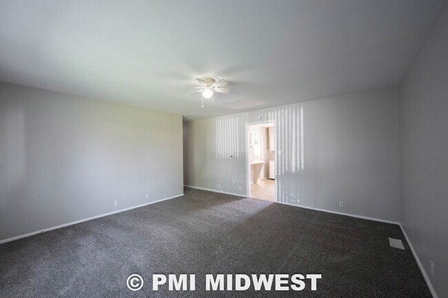 Photo - "Charming 3-Bedroom Home with 1451 Sq Ft of Comfort in Indianapolis!"