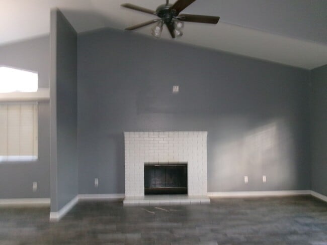 Photo - NW-WITH POOL !