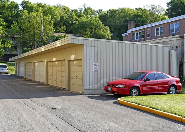 Photo - Mast Apartments I & II