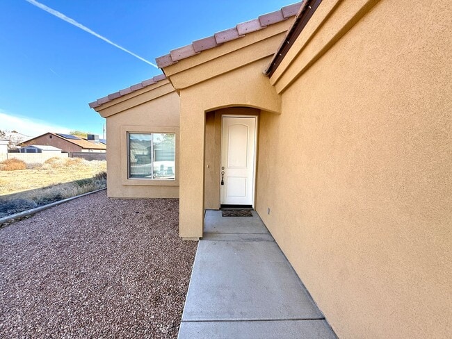 Photo - Great 3 bedroom, 2 bathroom home centrally located