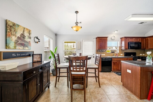 Photo - 3414 Oaklawn Pl Dr