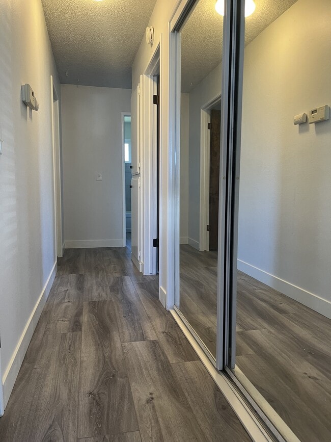 Photo - 1094 Tara Ct