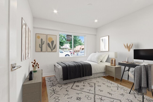 Photo - 1443 N Ave 47 Unit 6