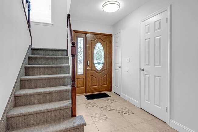 Photo - 6 Cattail Dr