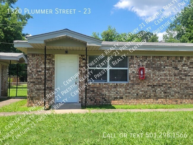 Photo - 1320 Plummer St Apartment Unit 23