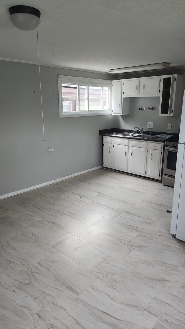 Photo - 412 Lafayette St Unidad Upper