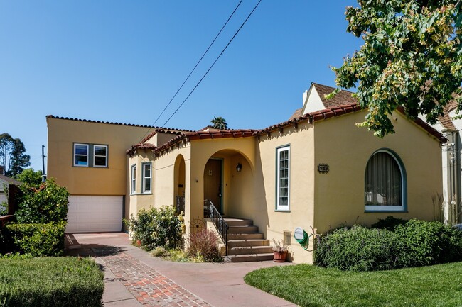 818 Collier Dr