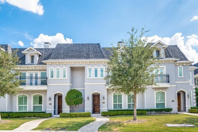 7509 Renaissance Blvd