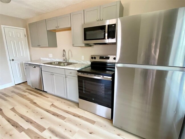 Photo - 7103 Bethune Ave