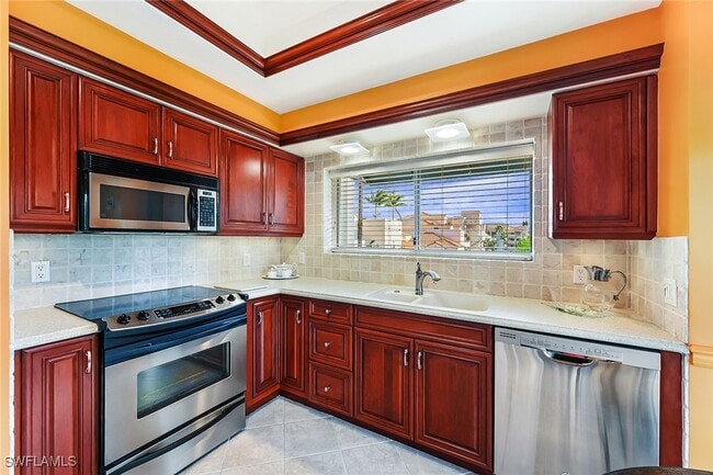 Building Photo - 4560 Gulf Shore Blvd N Unit 3-213