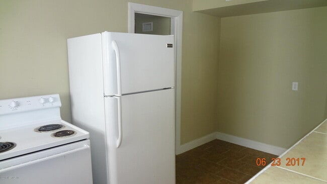 Photo - 3337 Post St