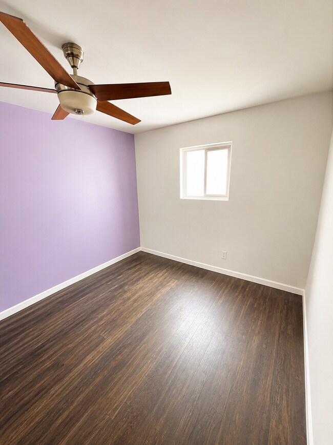 2116-2118 E. Cesar Chavez Avenue