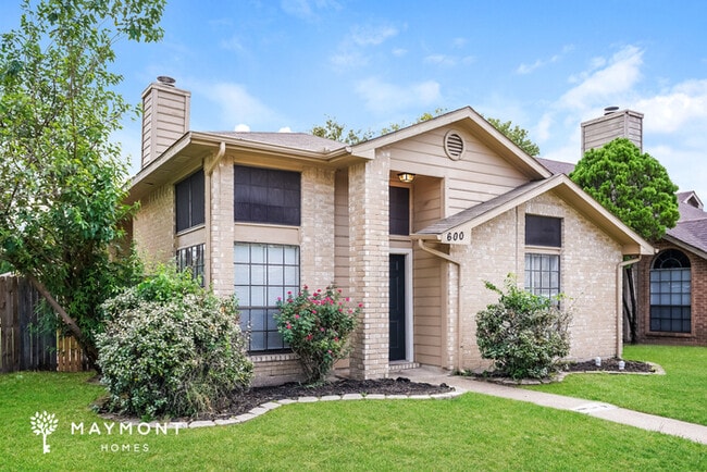 Photo - 600 Rancho Dr House