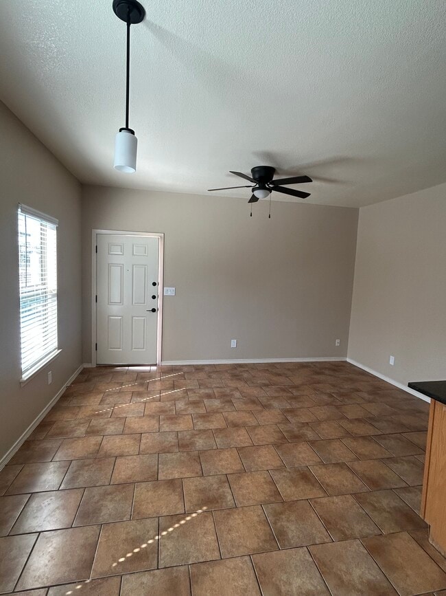 Photo - La Jolla Place Apartments